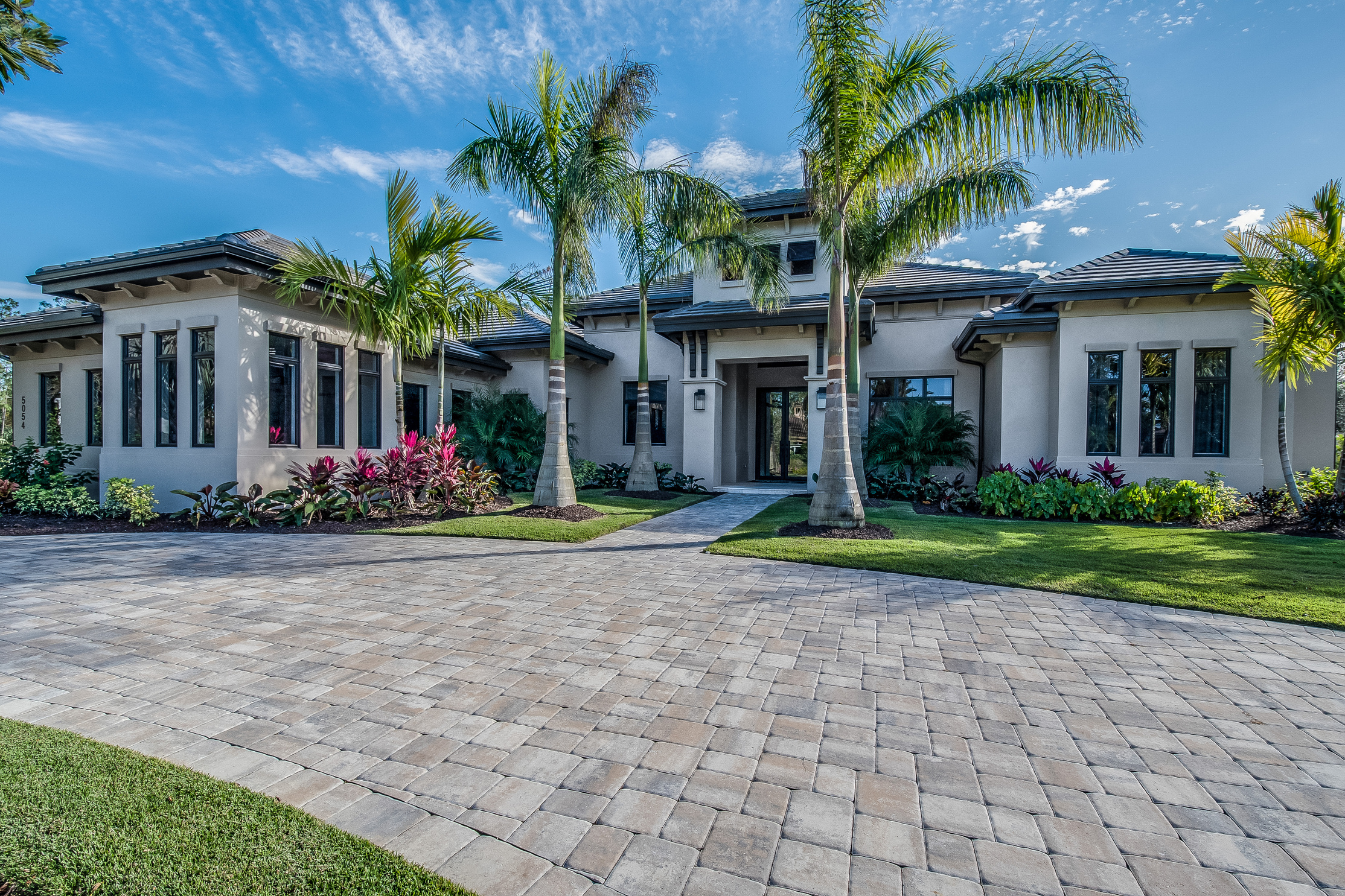 Gorgeous Florida home with stone circle driveway